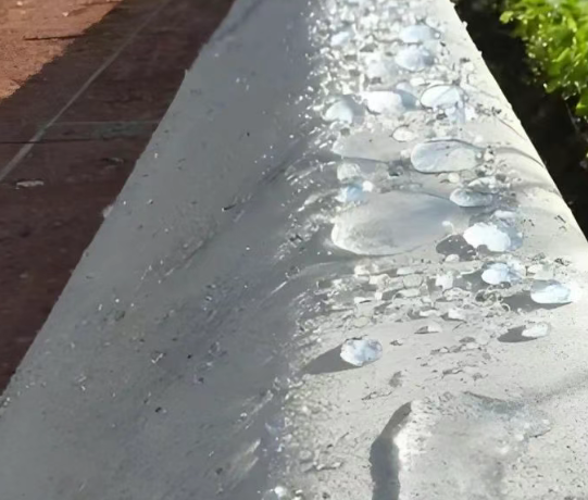 酉阳硅烷浸渍涂料在混凝土保护中的应用